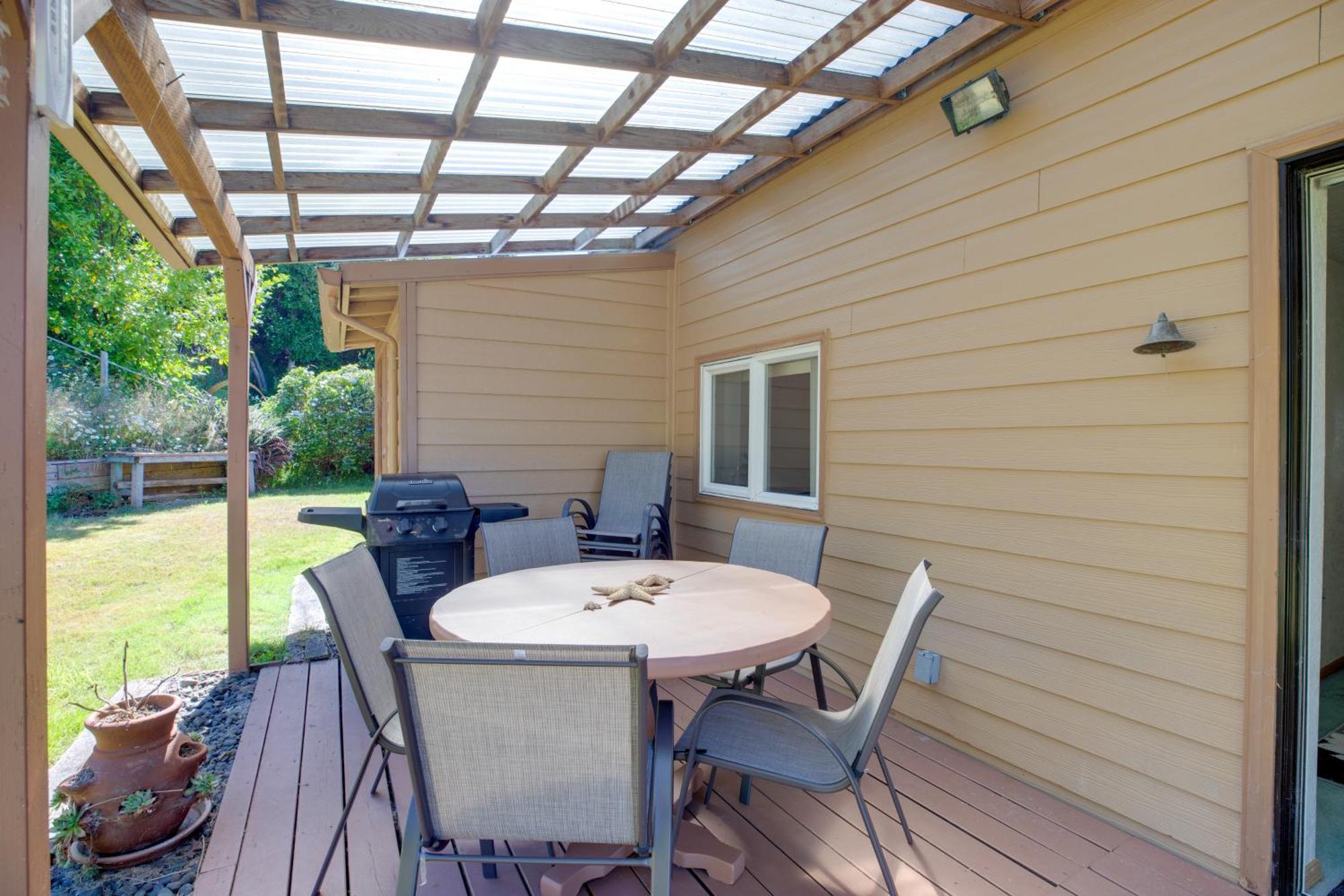 Bay City Vacation Rental Escape About 5 Mi To Marina! ภายนอก รูปภาพ