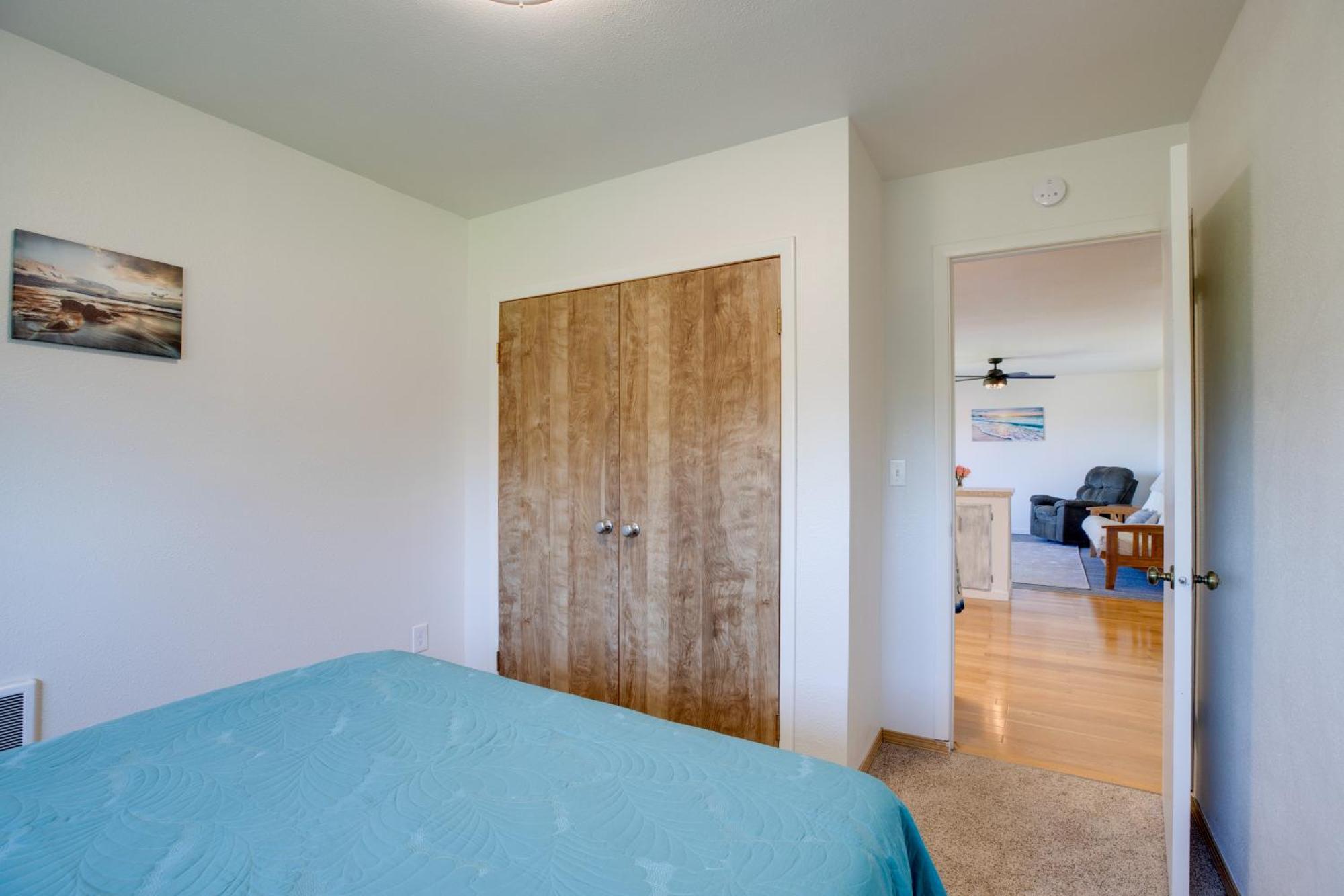 Bay City Vacation Rental Escape About 5 Mi To Marina! ภายนอก รูปภาพ