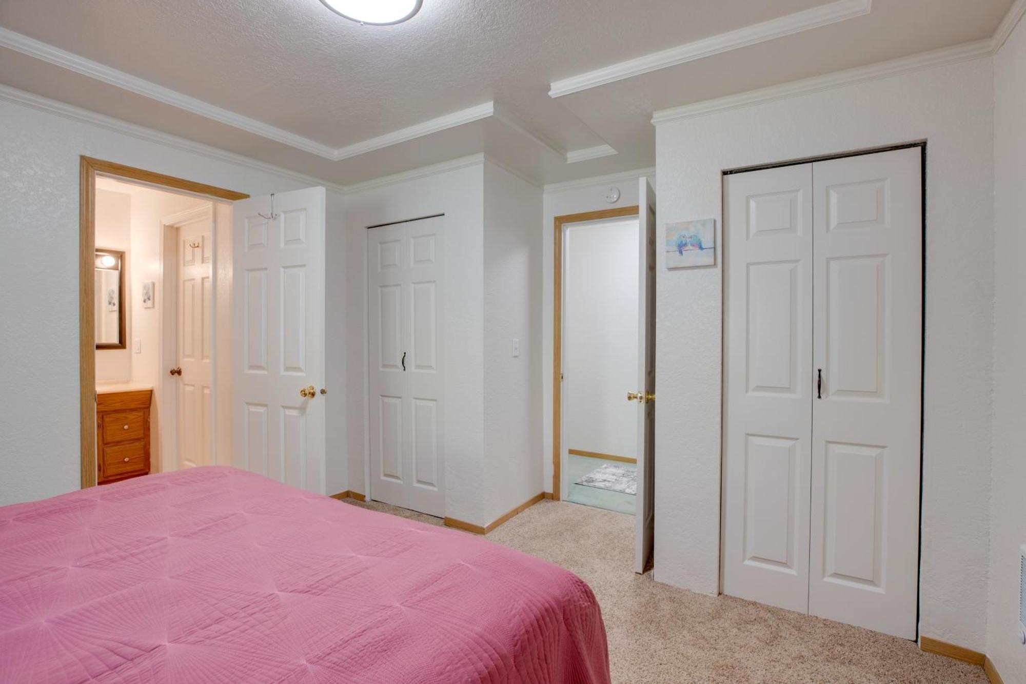 Bay City Vacation Rental Escape About 5 Mi To Marina! ภายนอก รูปภาพ