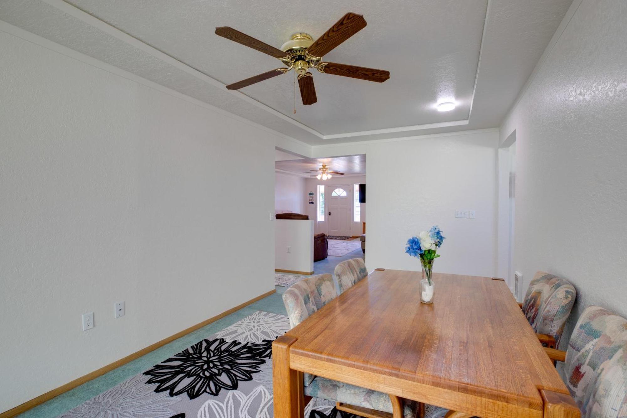 Bay City Vacation Rental Escape About 5 Mi To Marina! ภายนอก รูปภาพ