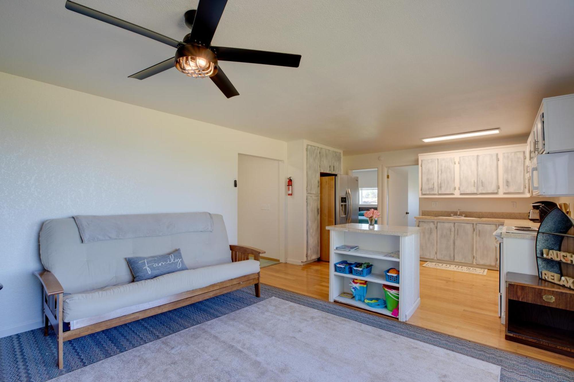 Bay City Vacation Rental Escape About 5 Mi To Marina! ภายนอก รูปภาพ